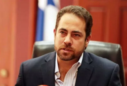 Concejo colonense debe imponer sanción real al ministro Etchelecu