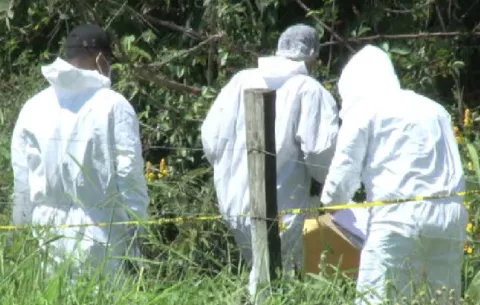 Sigue agonía de familiares de Rosita por conocer la identidad de osamenta
