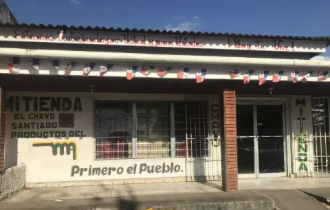 Polémica entre IMA y junta comunal por cierre de tienda en Santiago