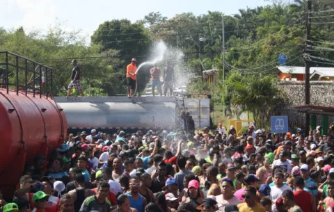 Masiva asistencia en el Carnaval de Río Congo