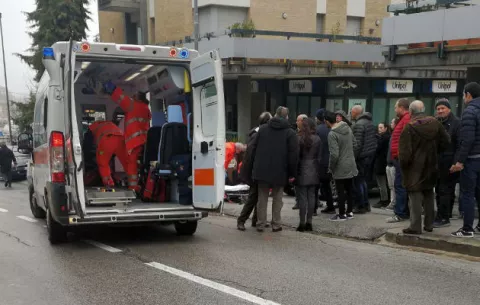 Tiroteo en Italia deja seis personas heridas