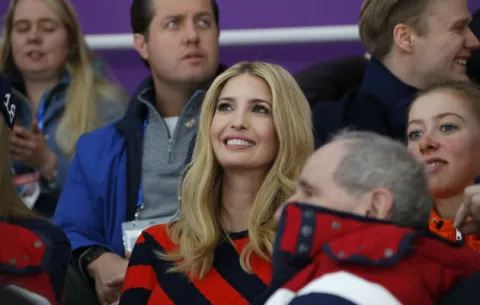 Mientras EE.UU. presiona con más sanciones para Norcorea, Ivanka Trump practica la diplomacia 