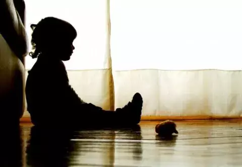 Violador de niña de cuatro años es condenado a sólo 72 meses de cárcel