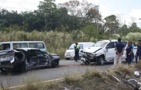Funcionario de la CSS fallece en aparatoso accidente en La Chorrera