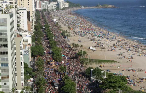 Asaltos múltiples en la playa Ipanema de Río de Janeiro en pleno Carnaval 