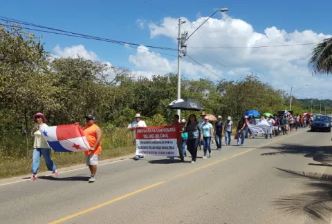 Siguen sin recibir respuesta por construcciones en playa Veracruz