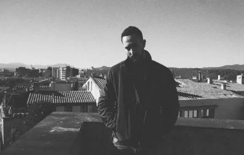 Cantante de rap condenado a prisión por letras contra la corona española 