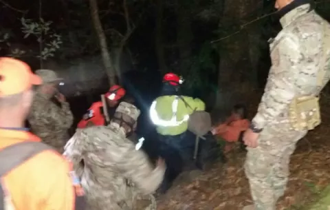 Rescatan a menor y tres adultos en Parque Nacional Volcán Barú