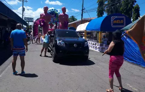 Alcalde vocifera que Carnavales de Santiago son los más seguros