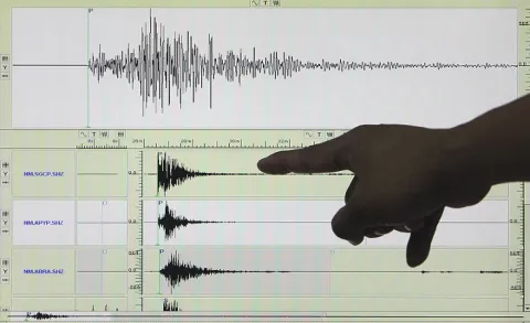 China lanza satélite que podría monitorizar los terremotos