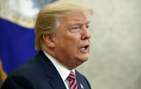 Trump acusa a los demócratas de hacer política con información confidencial 