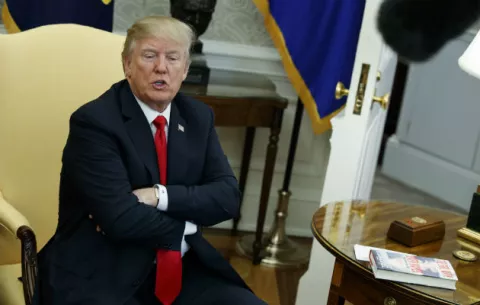 Presidente Trump asegura que se confirman sus sospechas de abuso por parte del FBI
