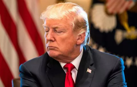 Trump culpa a la clase política de no apoyar medidas