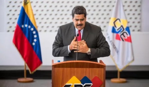 Maduro critica a los colombianos