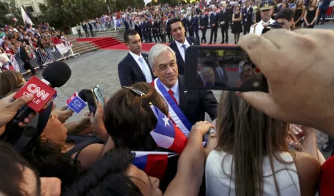 Piñera anuncia plan nacional  a favor de los niños y adolescentes