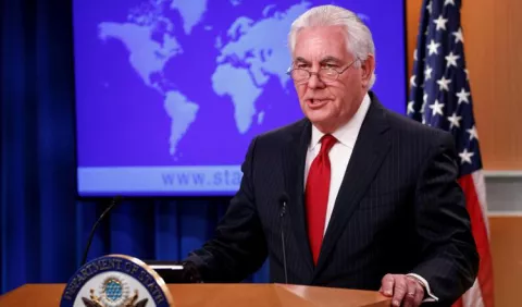 Trump destituye a Rex Tillerson, y en su lugar coloca al jefe de la CIA