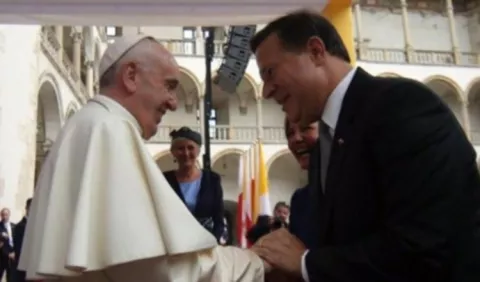 Varela podría   coincidir con  el papa en Roma esta semana