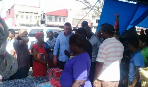 Vendedores temen ser desalojados en Colón