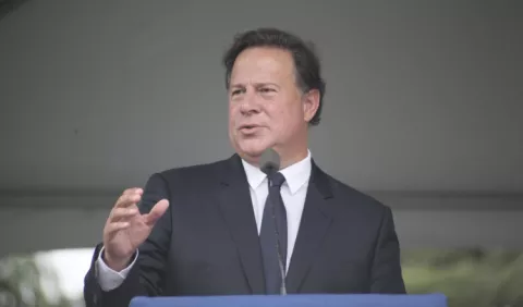 Varela justifica viaje a Jordania al comprometer al sector educativo
