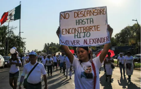 Padres de desaparecidos Ayotzinapa dicen que último arresto es "irrelevante"