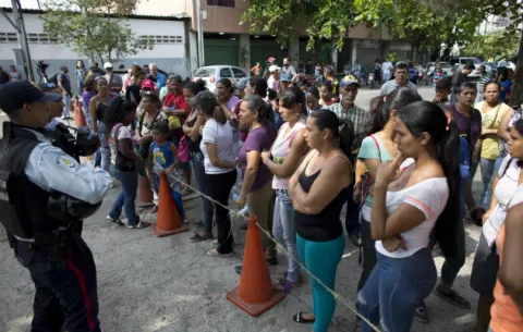 Exigen investigar la muerte de más de 60 reclusos en la cárcel de Carabobo