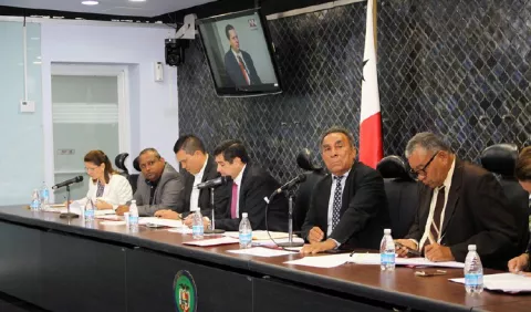 Reconfiguración de los circuitos electorales, rechazada en la Asamblea