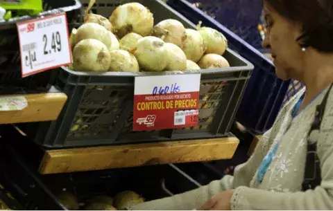 Industriales le exigen a Varela desmantelar el Control de Precios