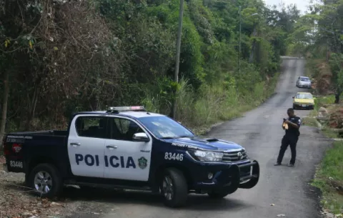 Hallan dos hombres muertos en Santa Cruz, Pedregal
