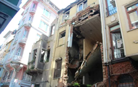 Estambul está próximo a sufrir un gran terremoto pues está encima de una falla geológica