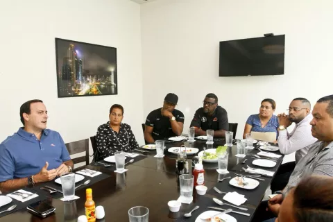 Rómulo Roux ha destituido a cerca de 20 mujeres, Carmen Boyd