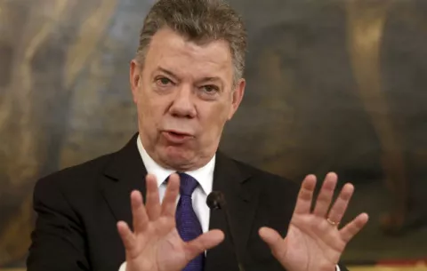 Santos: Es urgente restaurar la democracia en Venezuela para parar éxodo