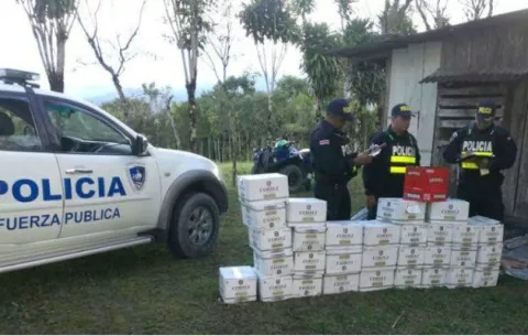 Decomisan licor de contrabando próximo a frontera con Panamá