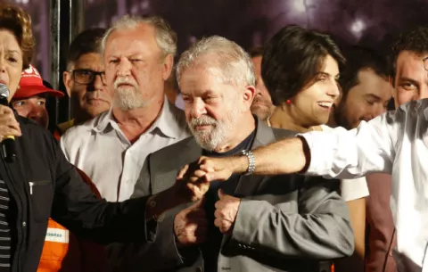Protestas y violencia provocan el fin de la campaña de Luiz Inácio Lula da Silva