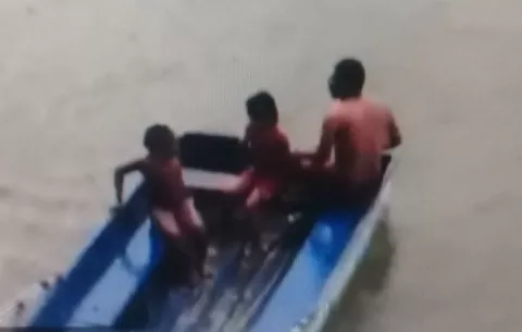 Menores son rescatados de las aguas del río Sixaola