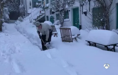 Clima: fallece niña tras chocar automóvil con casa en Reino Unido