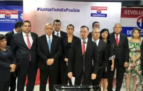 Eliminación de  la obligatoriedad de primarias enfrentará  a perredistas en V Congreso Extraordinario