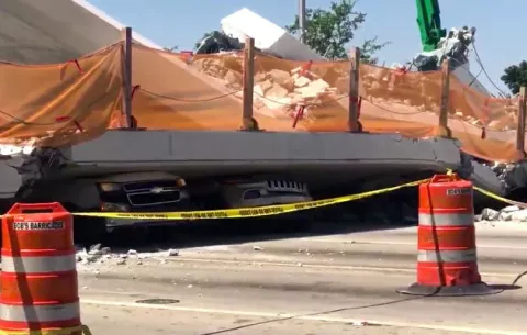 Demandan por negligencia a constructoras de puente desplomado en Miami
