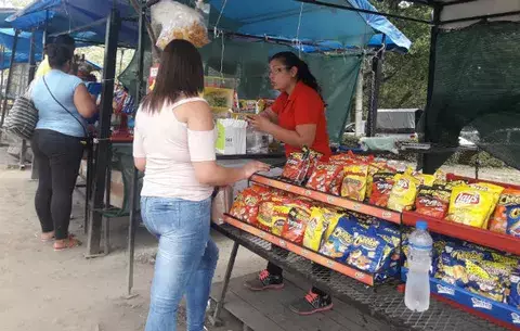 Dueños de quioscos en el hospital regional en David, se niegan a desalojo