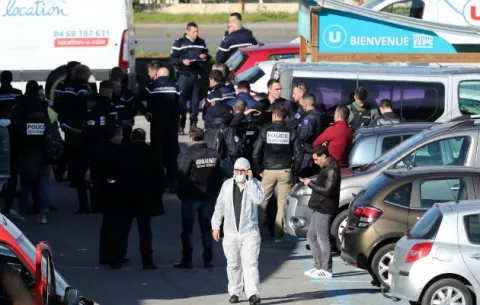 Terrorista ha sido abatido tras toma de rehenes en Francia 