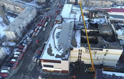 Rusia está conmocionada por el voraz incendio en un centro comercial que ha dejado más de 60 víctimas