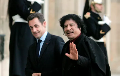 Juez determina enjuiciar a Sarkozy por corrupción y tráfico de infuencias