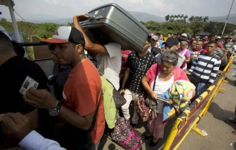 Gobierno de Trump proporcionará $2.5 millones  en alimentos y ayuda médica a venezolanos en Colombia