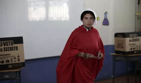 Ambiente frío y pocos votantes en la segunda vuelta en  Costa Rica