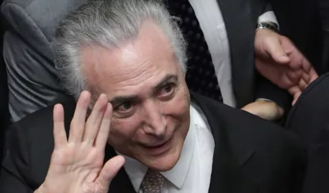 Temer renueva su gabinete