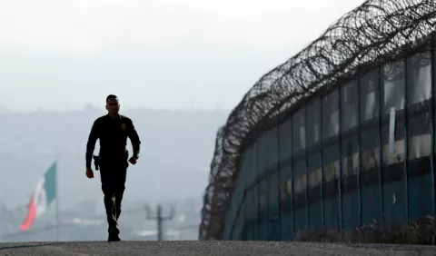 California rechaza los  términos para desplegar a la Guardia Nacional