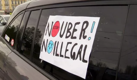 Por cada 30 taxis podrá operar  Uber o Cabify, según nueva legislación