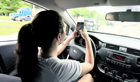 Mujeres panameñas son más precavidas al volante que los hombres
