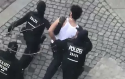 Policía alemana frustra ataque con cuchillos durante la medio maratón de Berlín