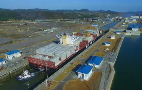 Autoridad del Canal de Panamá separa del cargo a capitanes de remolcadores 