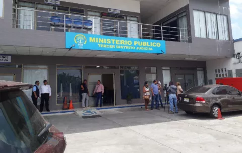 Ordenan detención a sujeto por agredir con un machete a su ex pareja sentimental